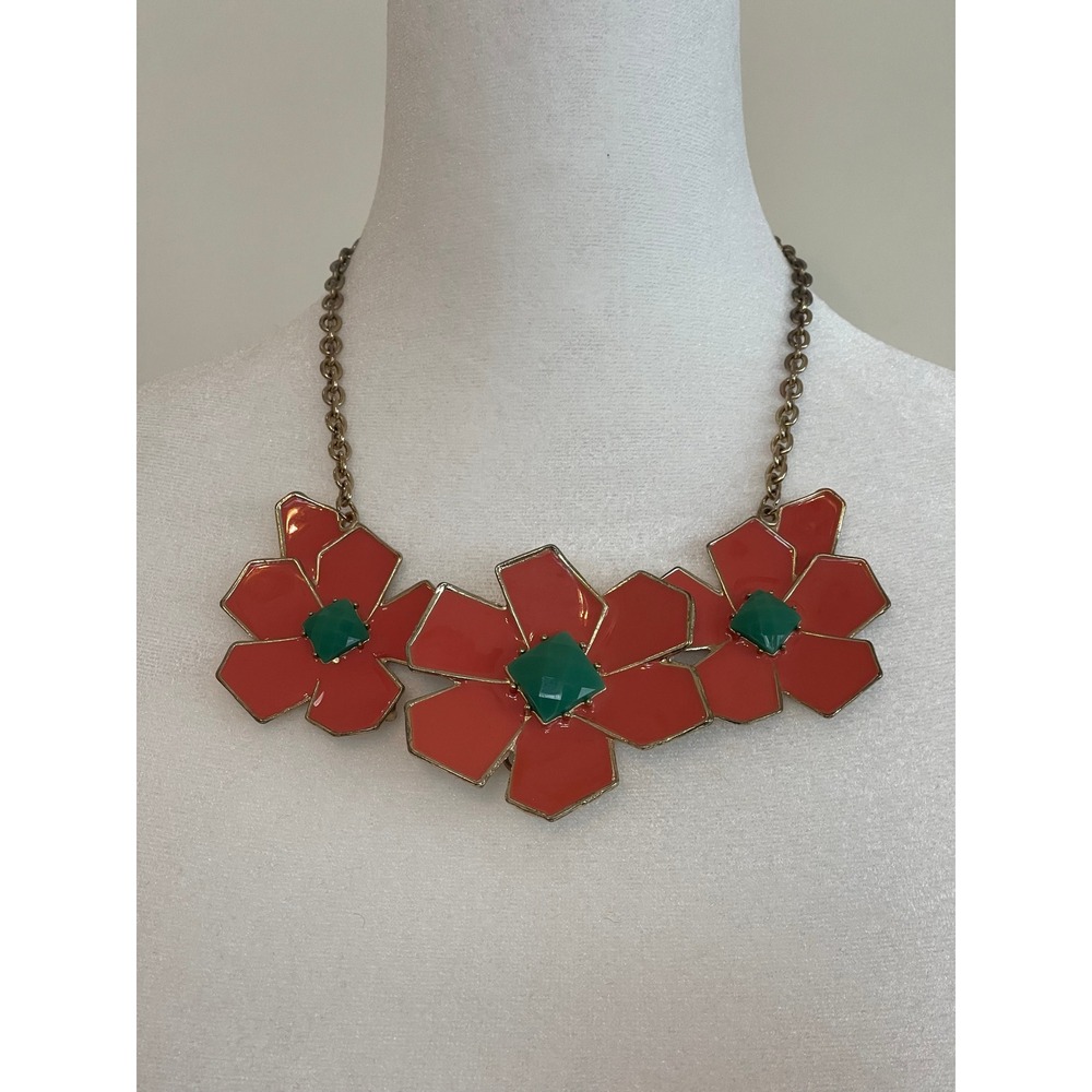 Coral Pink Enamel Flower Statement Necklace Green Center Gold Tone Bib Jewelry - Picture 4 of 4